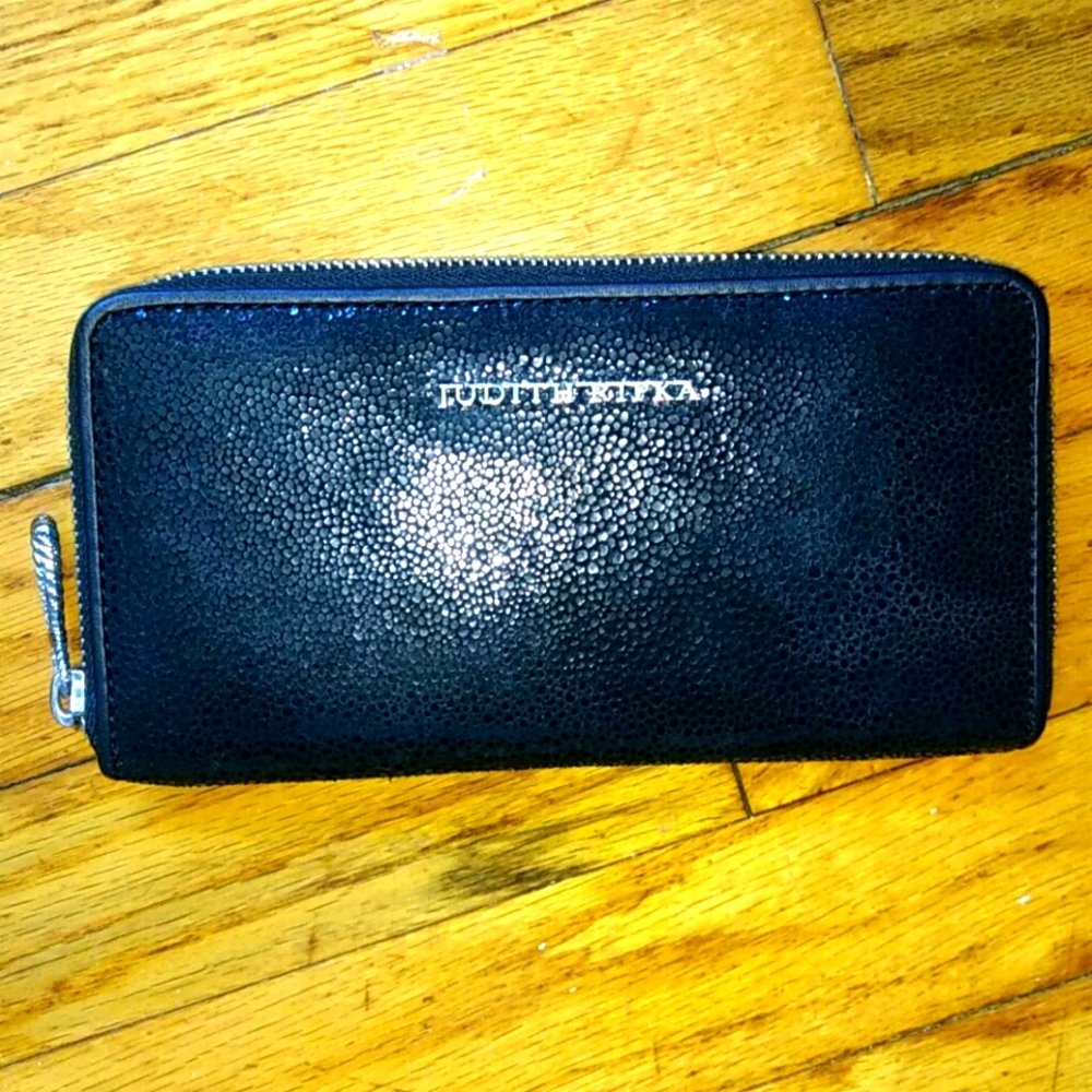Judith Ripka shiny black wallet Brand New